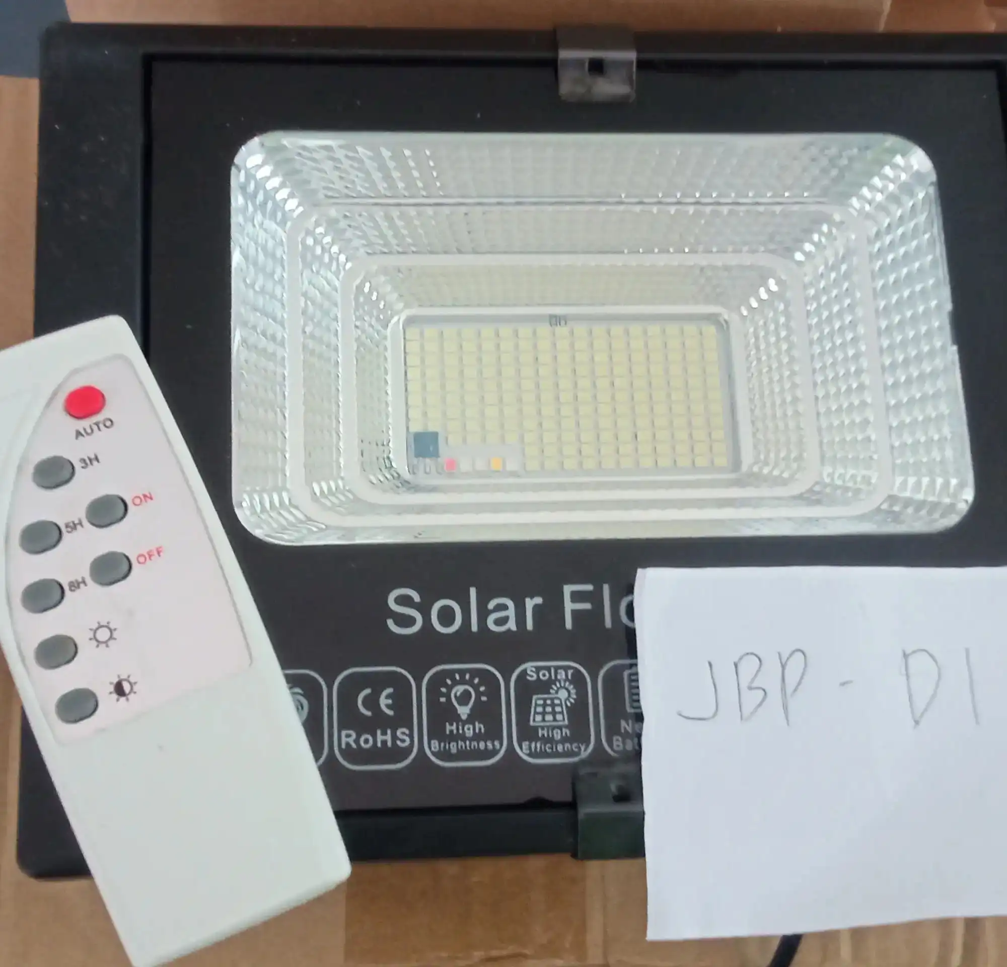 Lampu Sorot PJU Dan Dapat Dihubungkan Ke Solar Panel Model D1