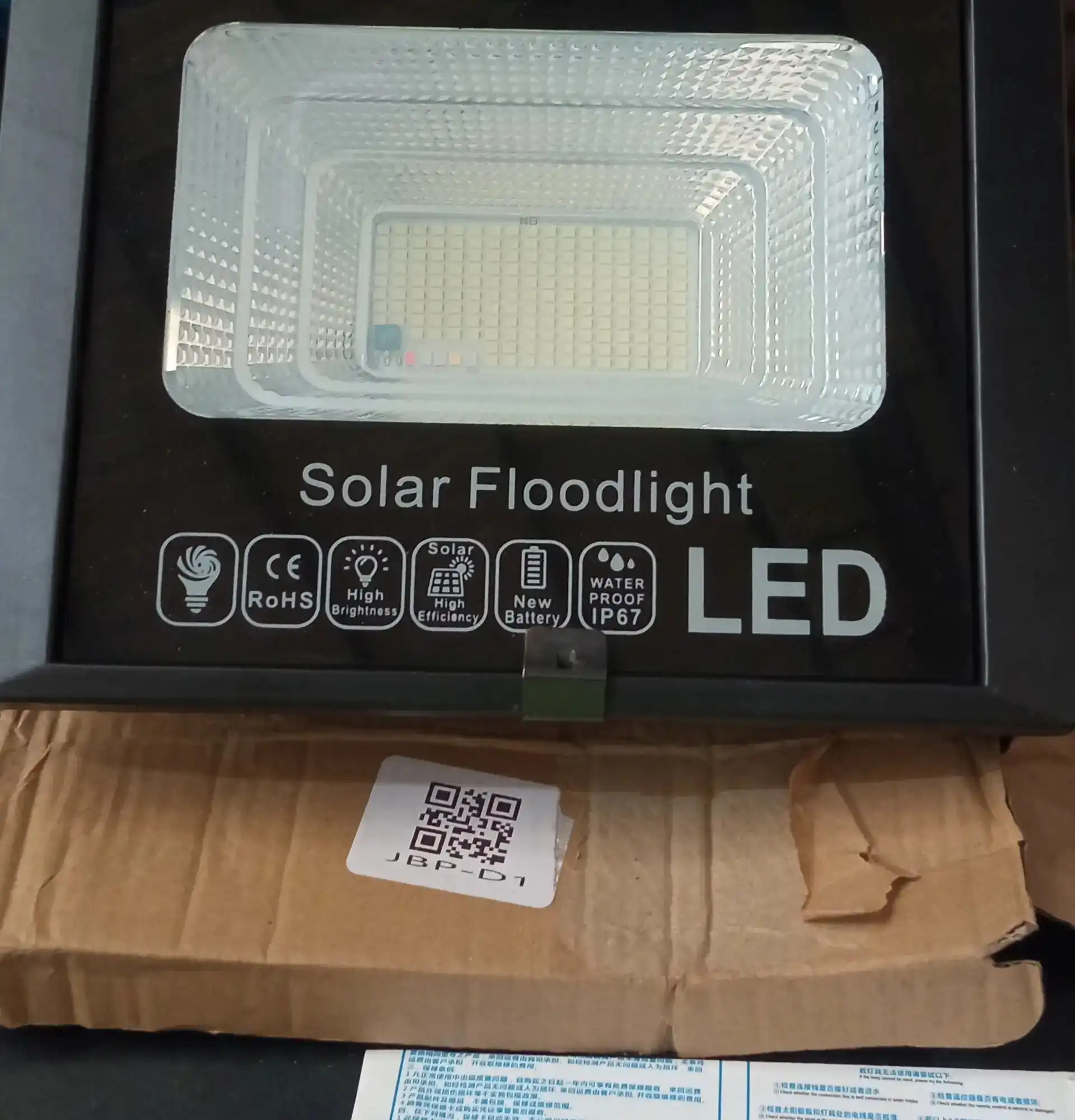 Lampu Sorot PJU Dan Dapat Dihubungkan Ke Solar Panel Model D1