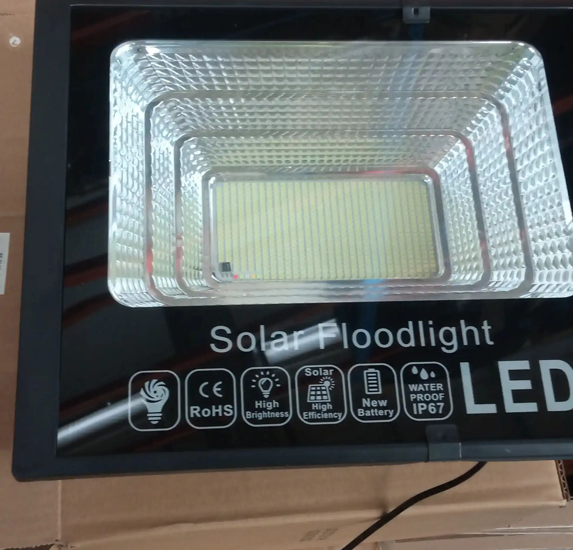Lampu Sorot PJU Dan Dapat Dihubungkan Ke Solar Panel